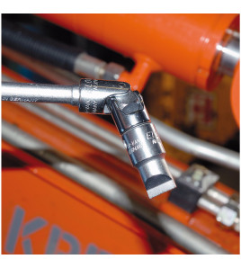 Elora Plain Slot Screwdriver Socket, 3/8 Sq. Dr., 3mm