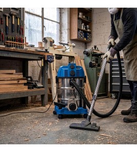 230V Wet and Dry Vacuum Cleaner with Stainless Steel Tank and Integrated Power Out-Take Socket, 30L, 1300W