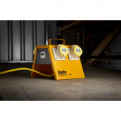 Defender E13104 110V Splitter Box, 4 x 16A