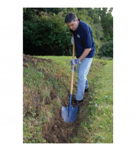 Irish Pattern Long Handled Shovel